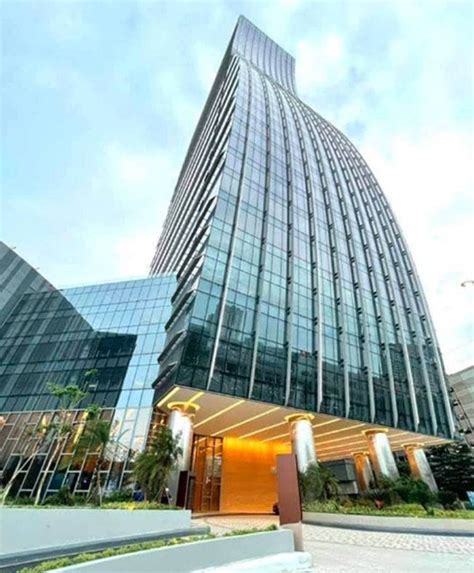 SM Megatower .
